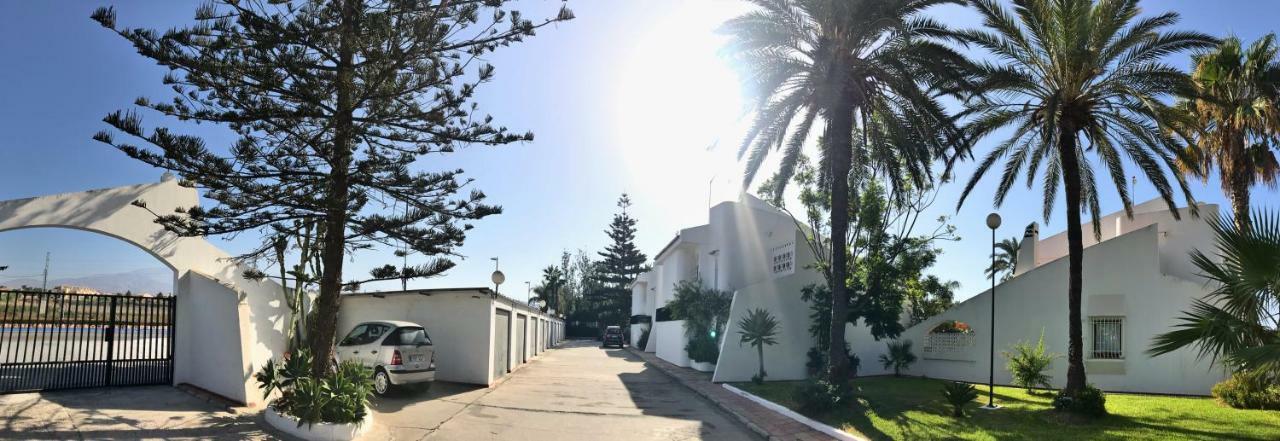 Beachfront Oasis In Costa Del Sol. Caleta de Vélez Exterior foto